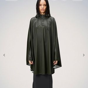 Rains cape in green, NWT